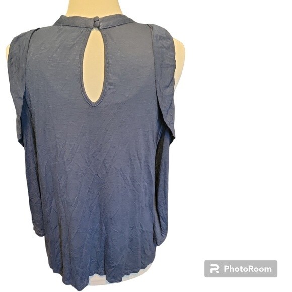 Torrid Blue Cold Shoulder Top W Lace Neck - 1X - Picture 7 of 11